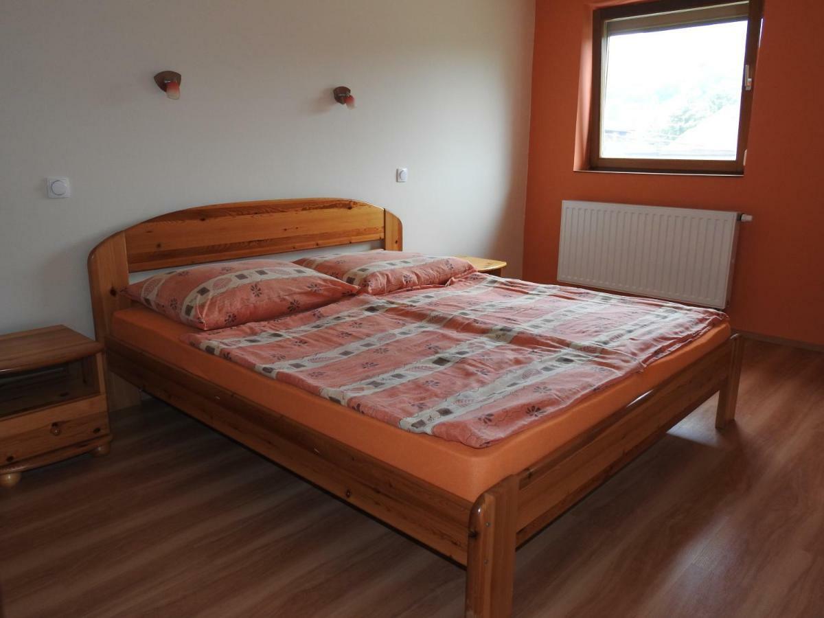 Petra Apartmanhaz Badacsonytomaj Exterior photo