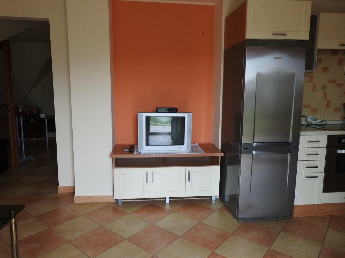 Petra Apartmanhaz Badacsonytomaj Exterior photo